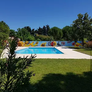 https://hotel-restaurant-la-ferme.fr-provencehotel.com