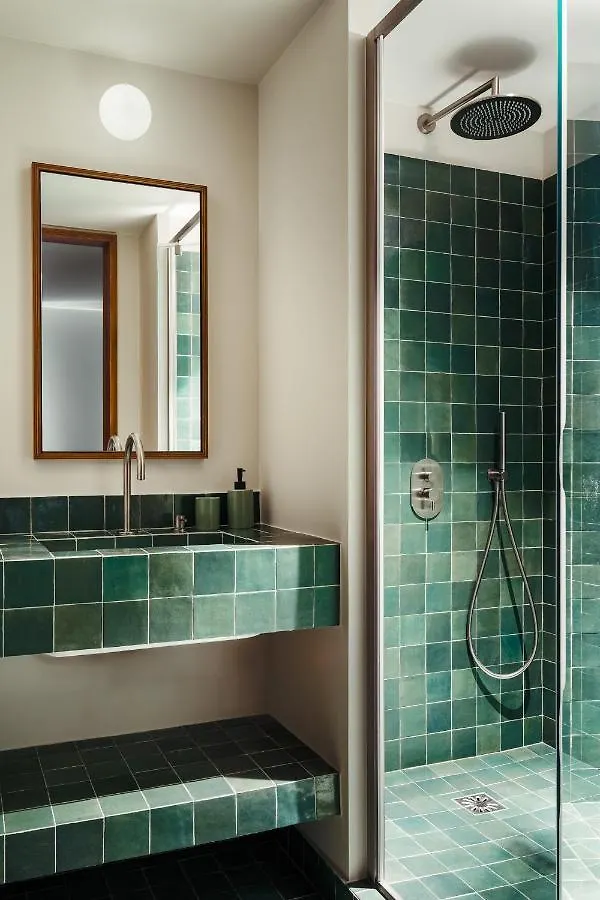 Edgar Suites - Bouchardon Paris 0*,
