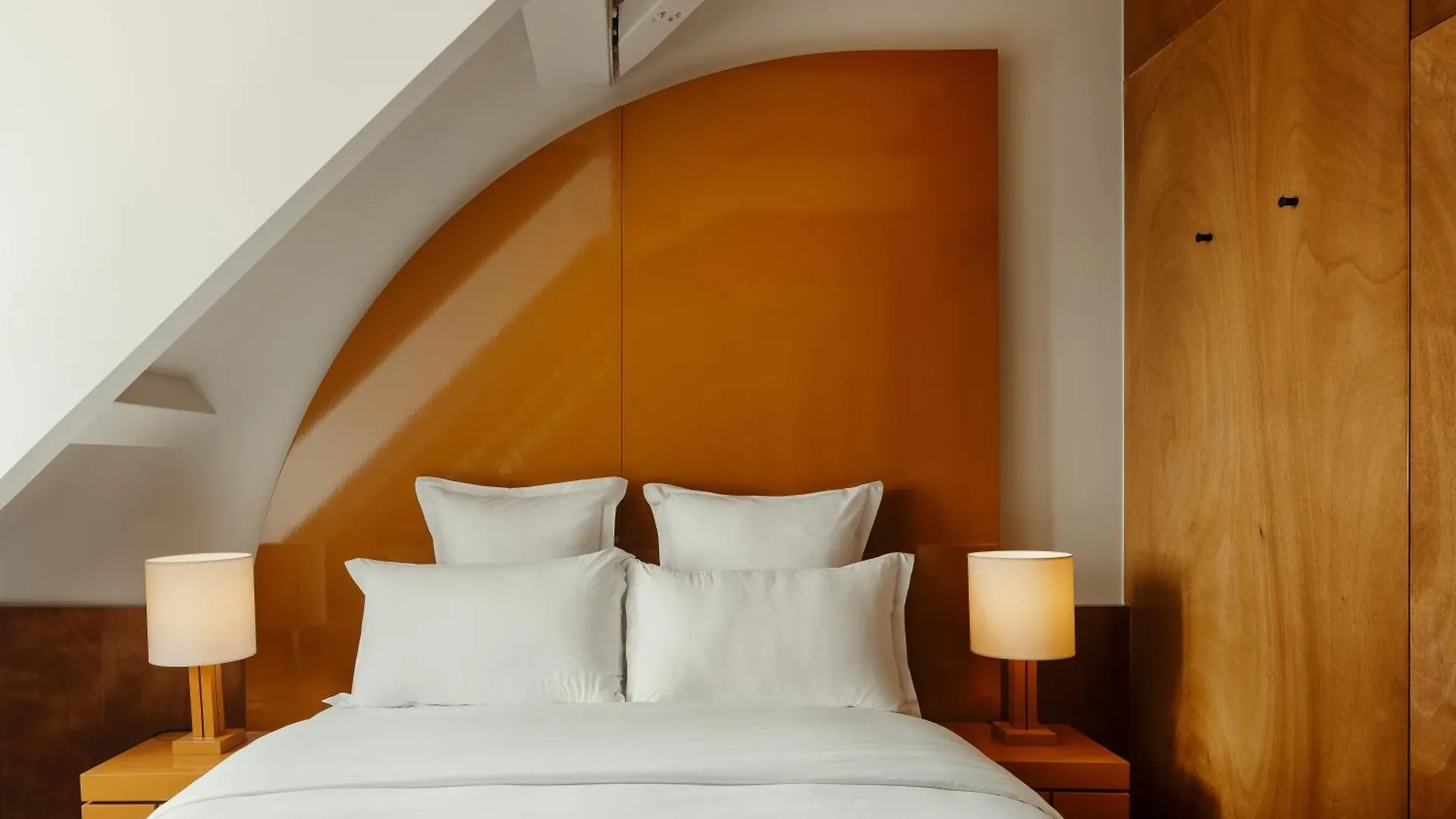 Edgar Suites - Bouchardon Paris 0*,  France